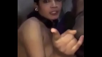 Video mostra baba fazendo sexo oral