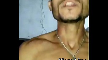 Boneca inflável para um homem fazem sexo