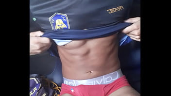 Sexo gay no onibus video porn