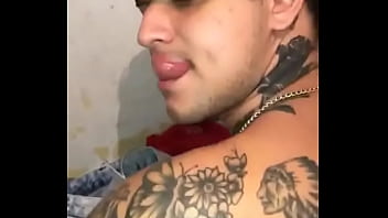 Gifs de sexo gay tatuado