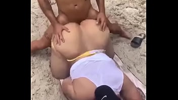 Video gay sexo gratis gordinhos na praia