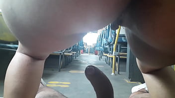 Sexo buceta no ônibus