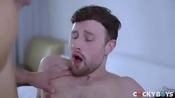 Tripla penetracao sexo anal gay