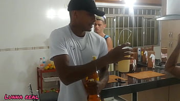 Fazendo sexo real com amigos na putaria