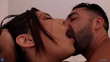 Video de novinha fazer sexo com cara de pau enorme