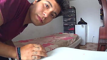 Camera escondida flagra mae fazendo sexo oral no proprio filho