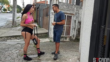 Shemale linda e pauzuda em sexo louco