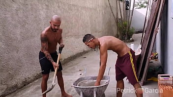 Sexo gay de marombado brasileiro
