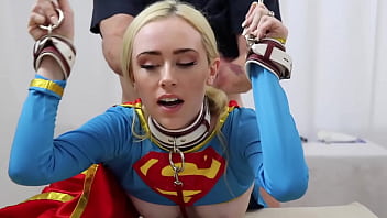 Supergirl pelada sexo animado