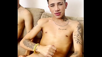 Filmes de videos de porno sexo gay completo entre irmãos