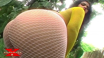 Morena rabuda brasileira em sexo anal videos