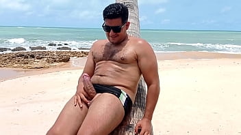Sexo dotados gay na praia