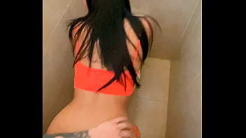 Sexo porno menina escola banheiro