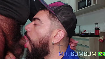 Mr bumbum gay