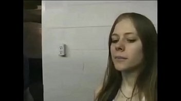 Avril lavigne fala de sexo com mulher